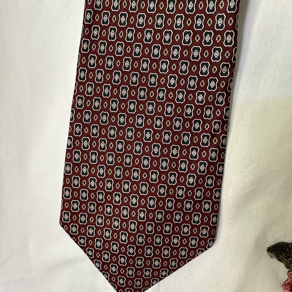 NWOT Pierre Cardin 100% silk Made in USA necktie - Picture 2 of 7